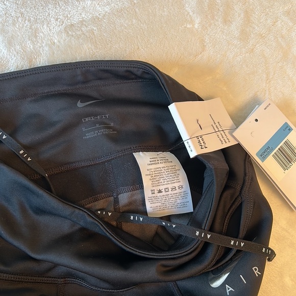 BNWT - Nike Air Leggings - Picture 3 of 6